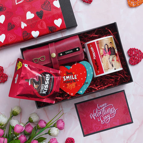 Valentine Delight Hamper – A Perfect Expression of Love thumbnail 1